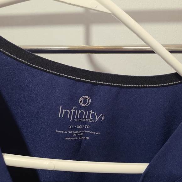 Cherokee infinity navy scrubs set - Picture 2 of 3